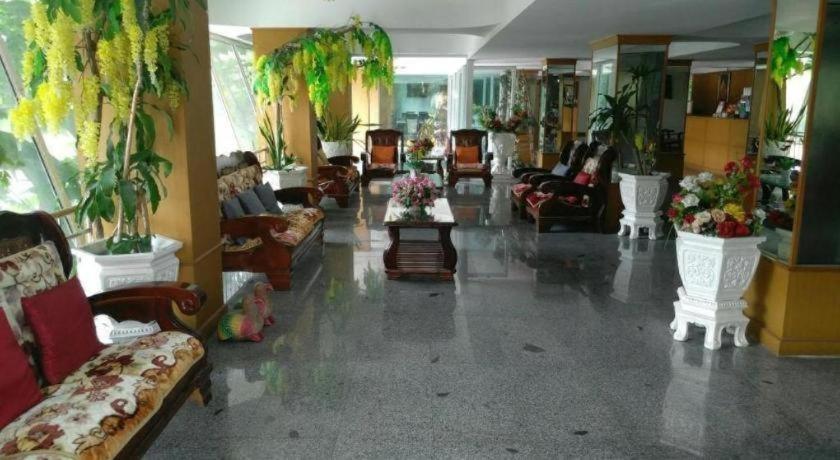 DIAMOND SWEET HOTEL 46/54