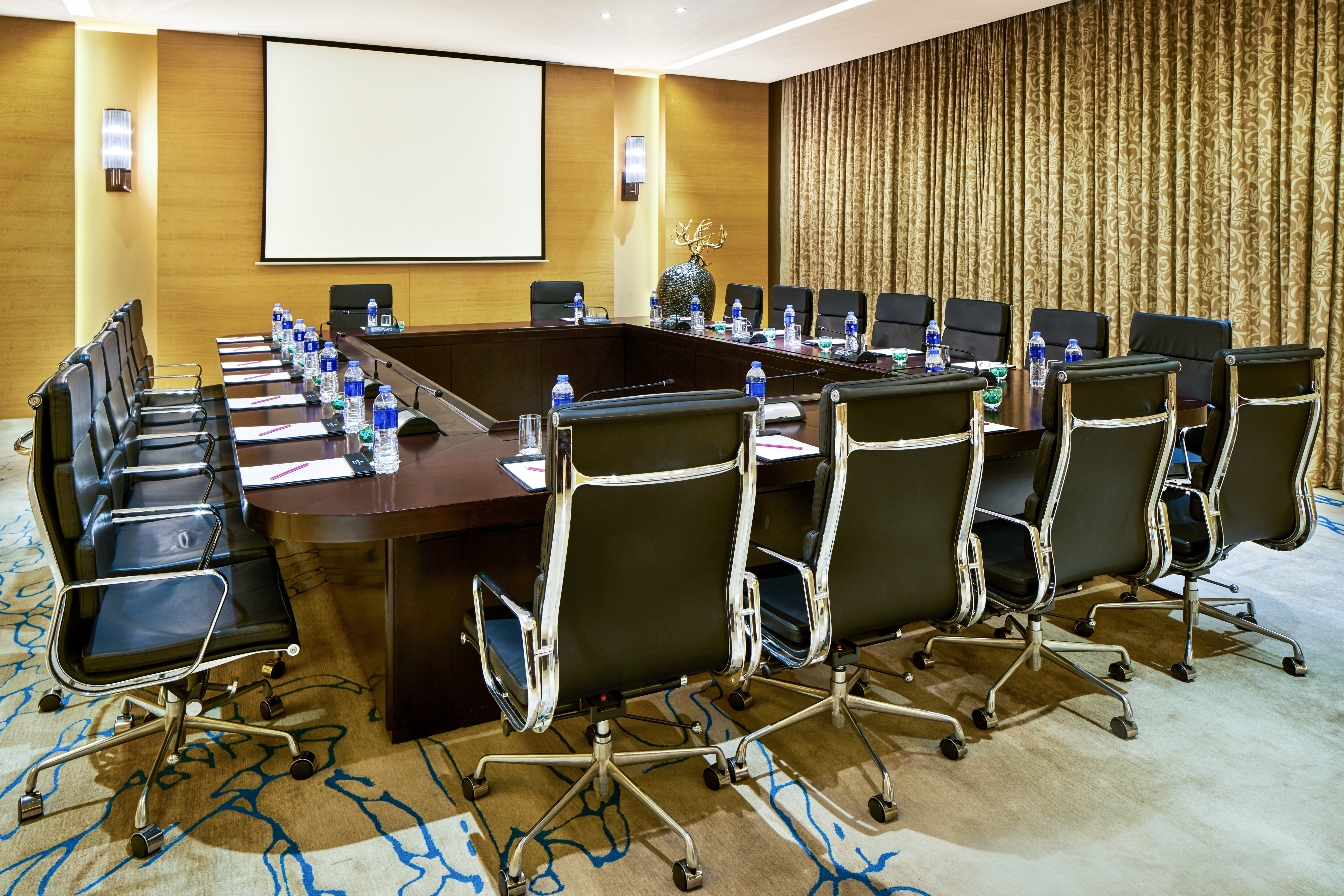 Crowne Plaza Tianjin Jinnan 37/50