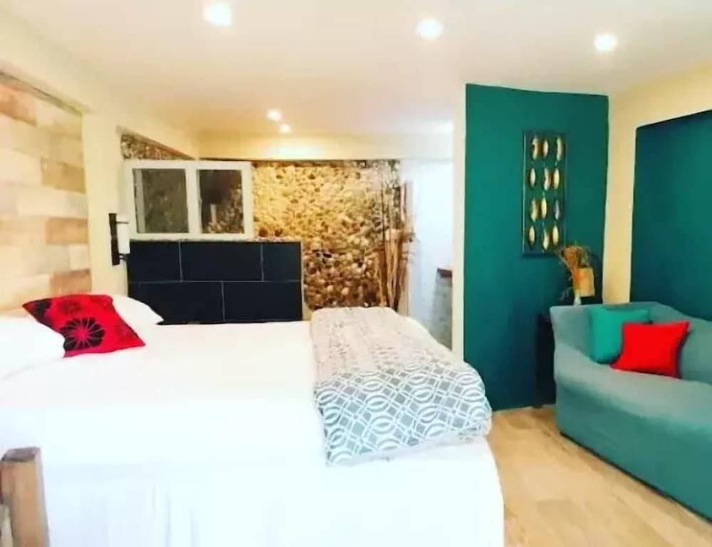 Rafjam Bed & Breakfast 6/30
