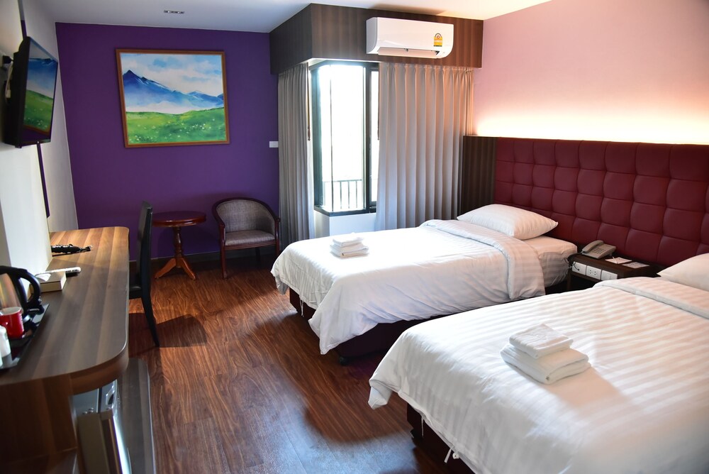 Grand Pink Hotel Hat Yai 4/49