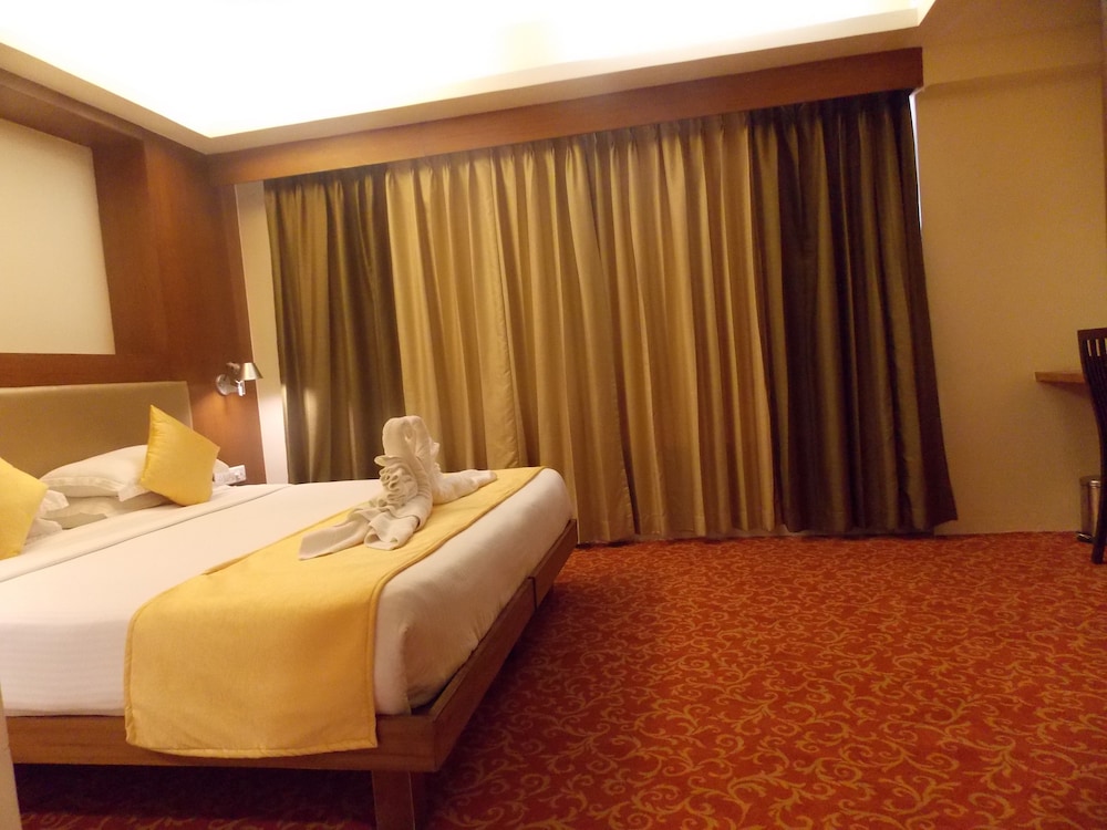 SILVER CLOUD HOTEL 44/71