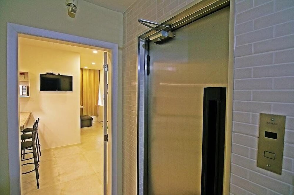 Rio Spot Apartments U033 6/18
