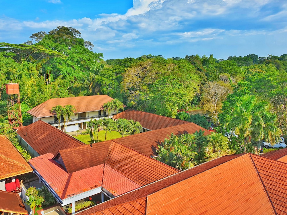SABAH HOTEL SANDAKAN 55/69