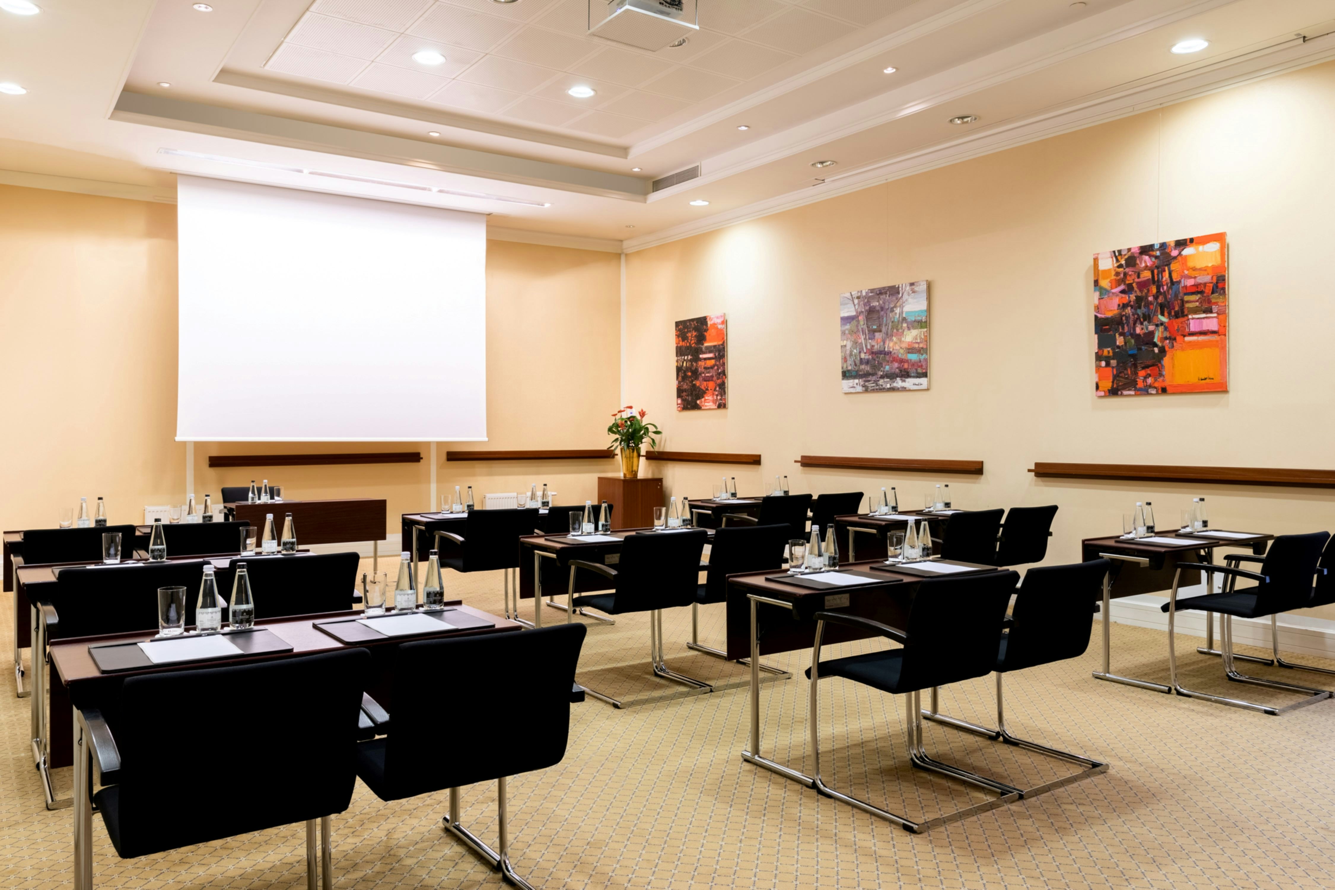 Grand Hotel Vilnius, Curio Collection by Hilton 39/47