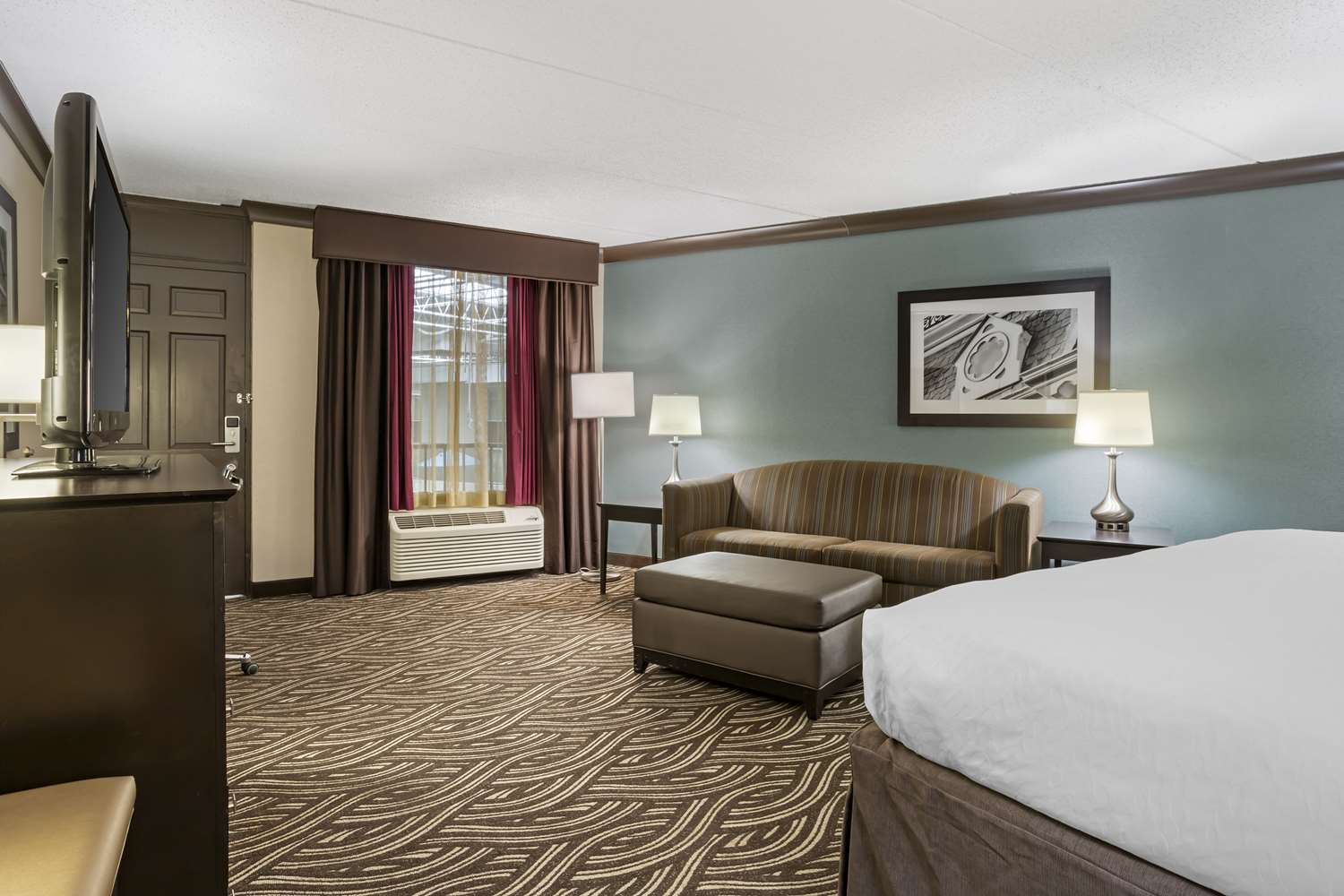 Kingston Hotel And Conference Center 4/28