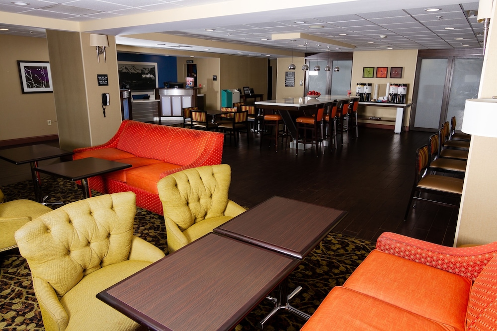 Hampton Inn Norco Corona Eastvale 51/59