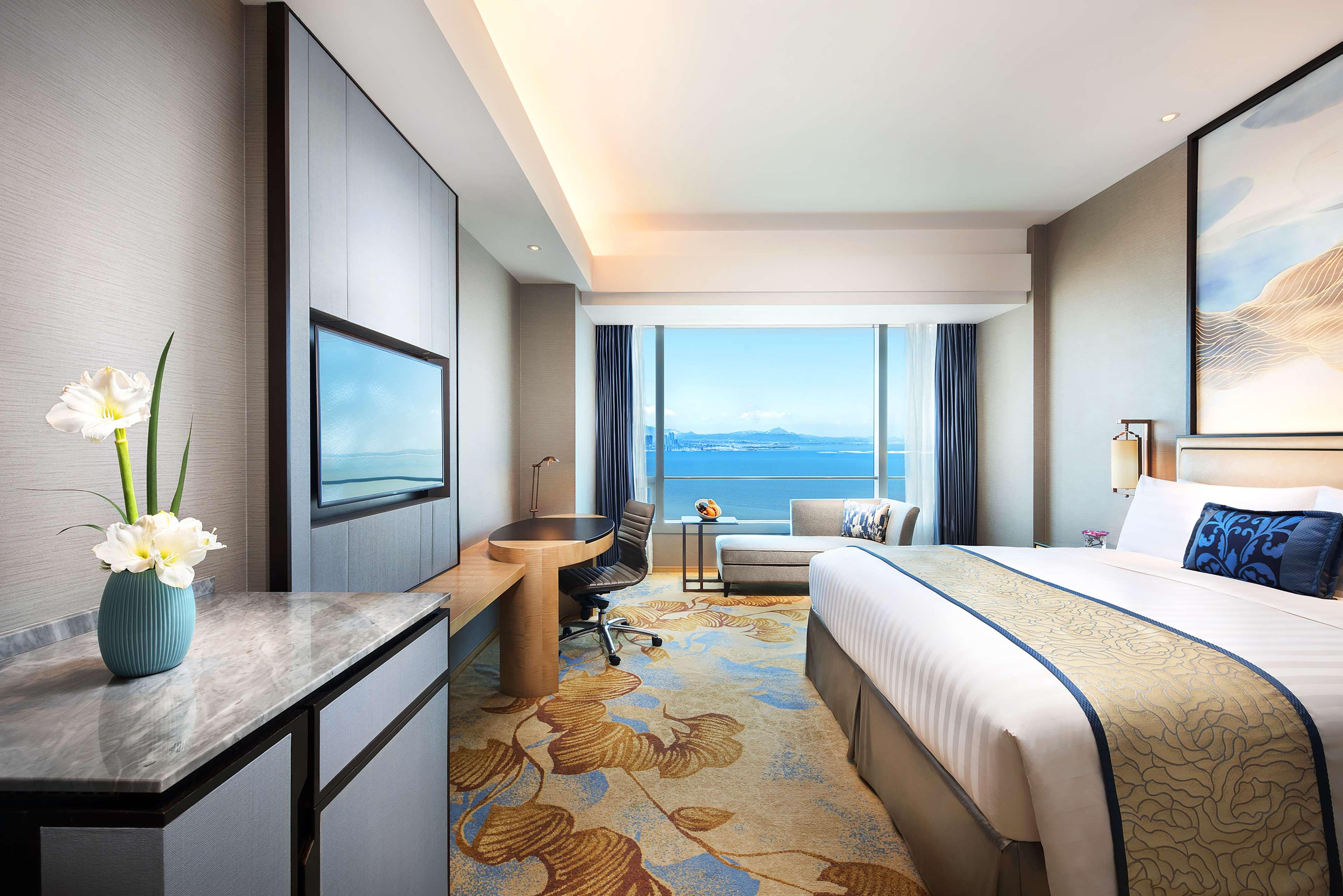 Room, King Bed, Sea View