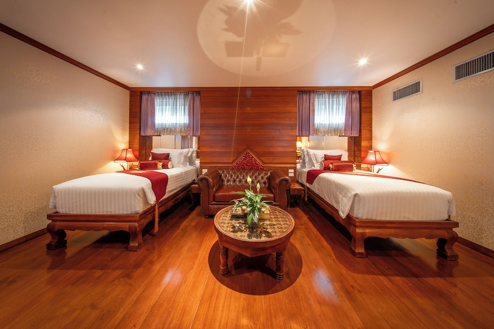 2 Bedrooms, Grand, Residence, Suite, Twin Beds, King Bed, Sofa، Kodchasri Thani Hotel Chiangmai 2/9
