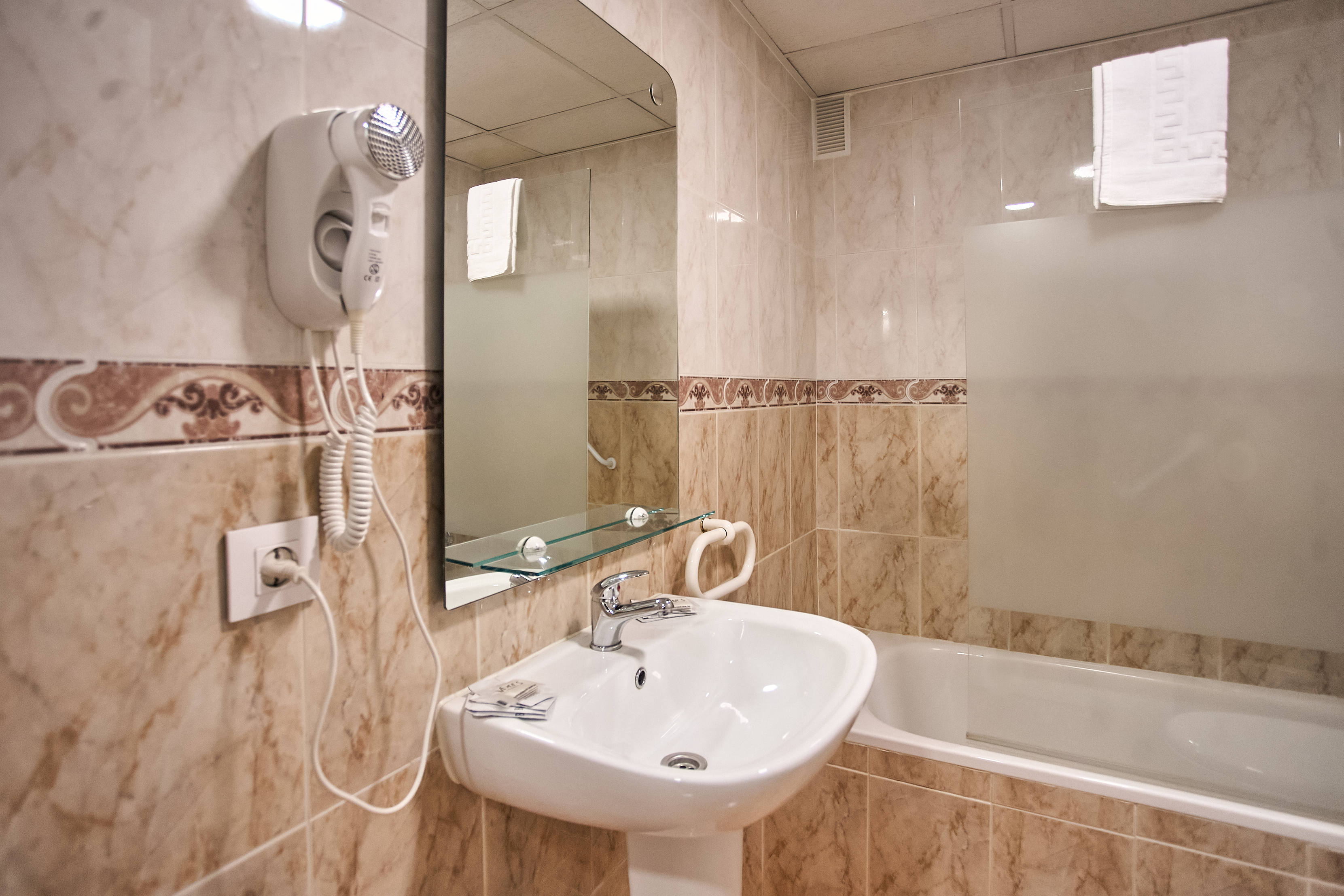 Resitur Apartamentos Turisticos En Seville 45/50
