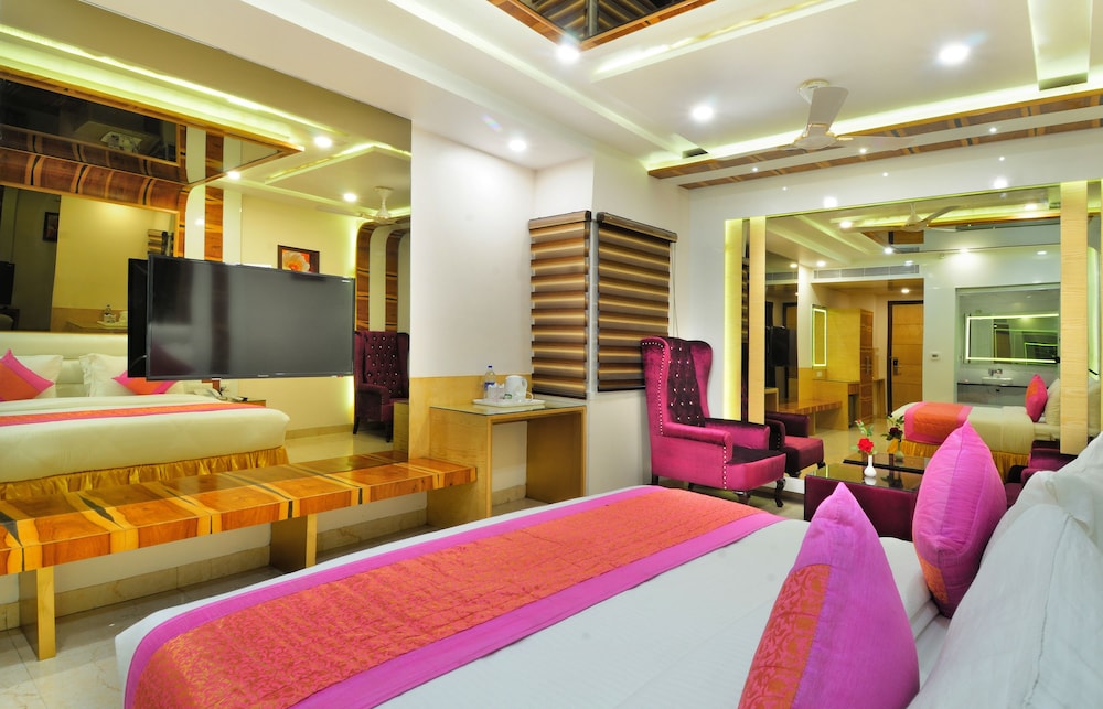 Hotel Gold Regency 7/34