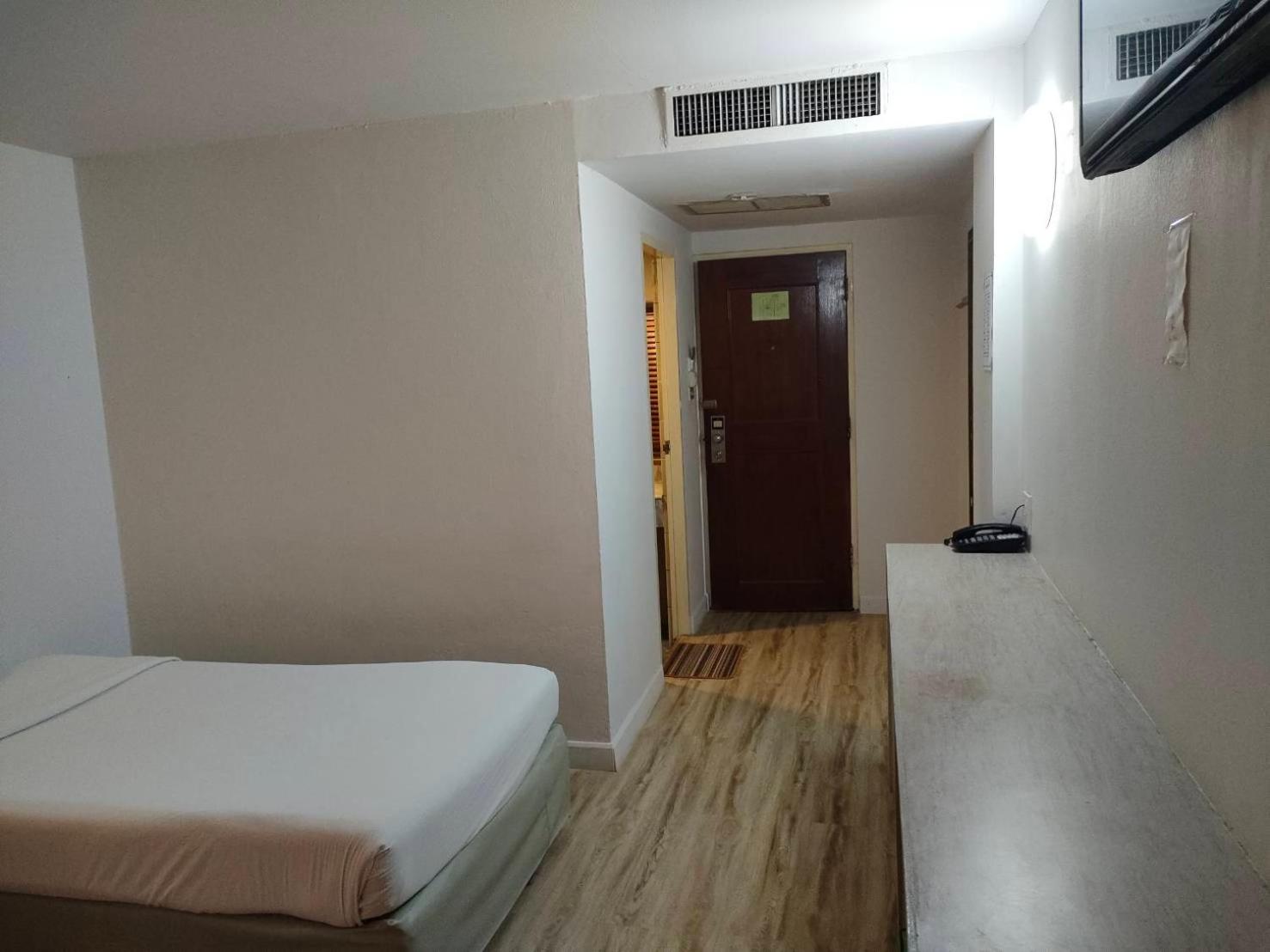 INTERTOWER HOTEL (SHA) 27/48