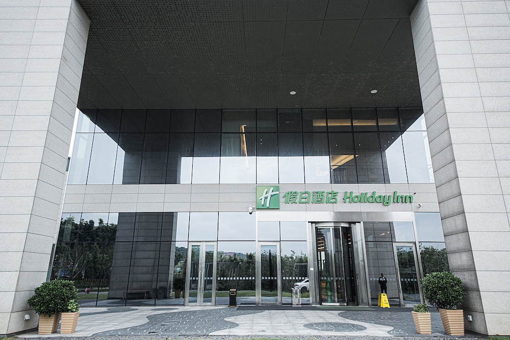 Holiday Inn Changsha Dawangshan 3/72