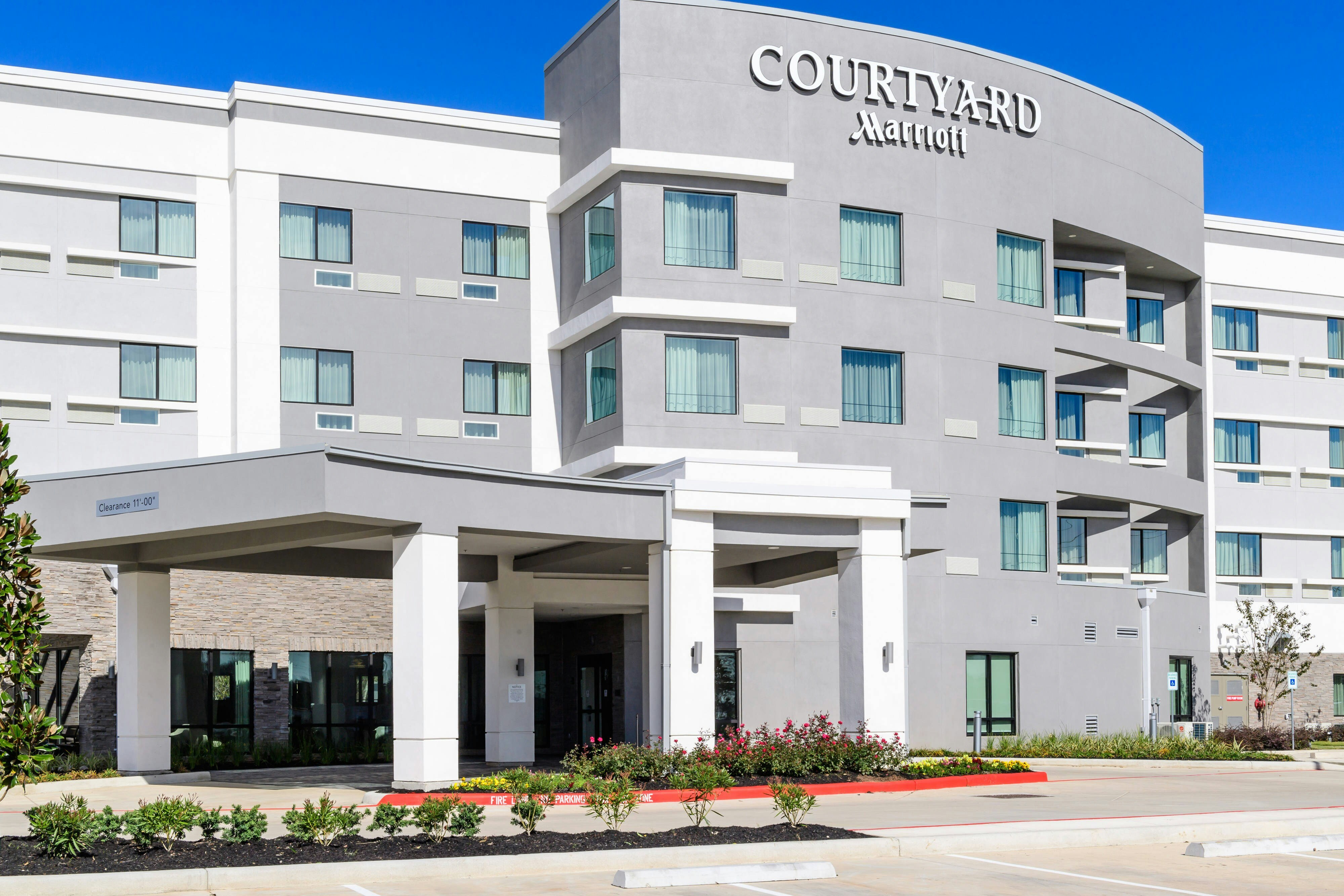 Courtyard By Marriott Lake Jackson 56/58