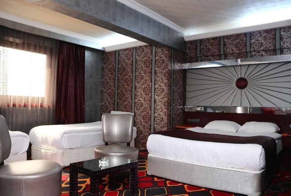 Murat Otel 15/28