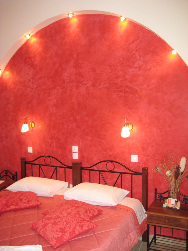 Amerisa Suites 33/85