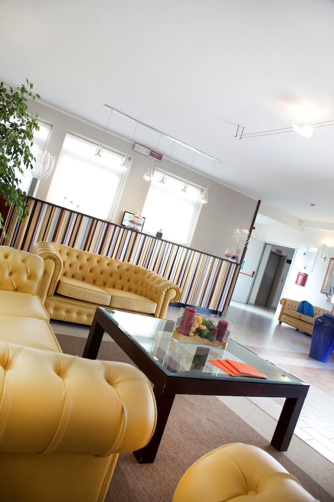 Bleis Hotel 28/50