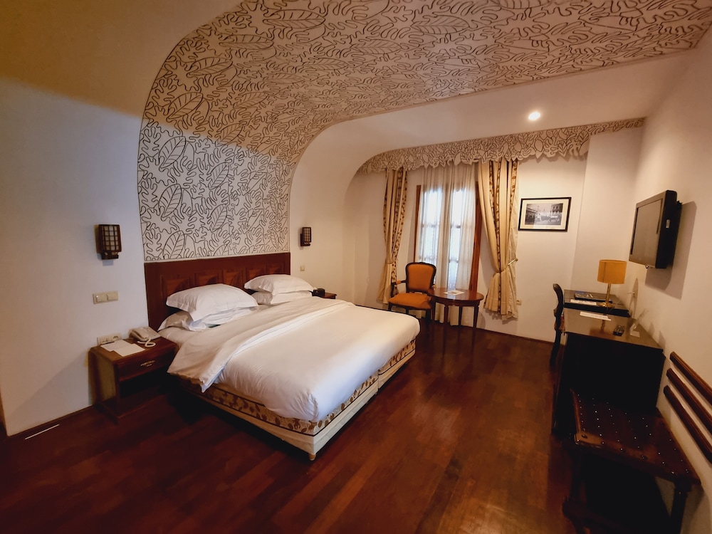 Grand Hotel Villa de France 18/34