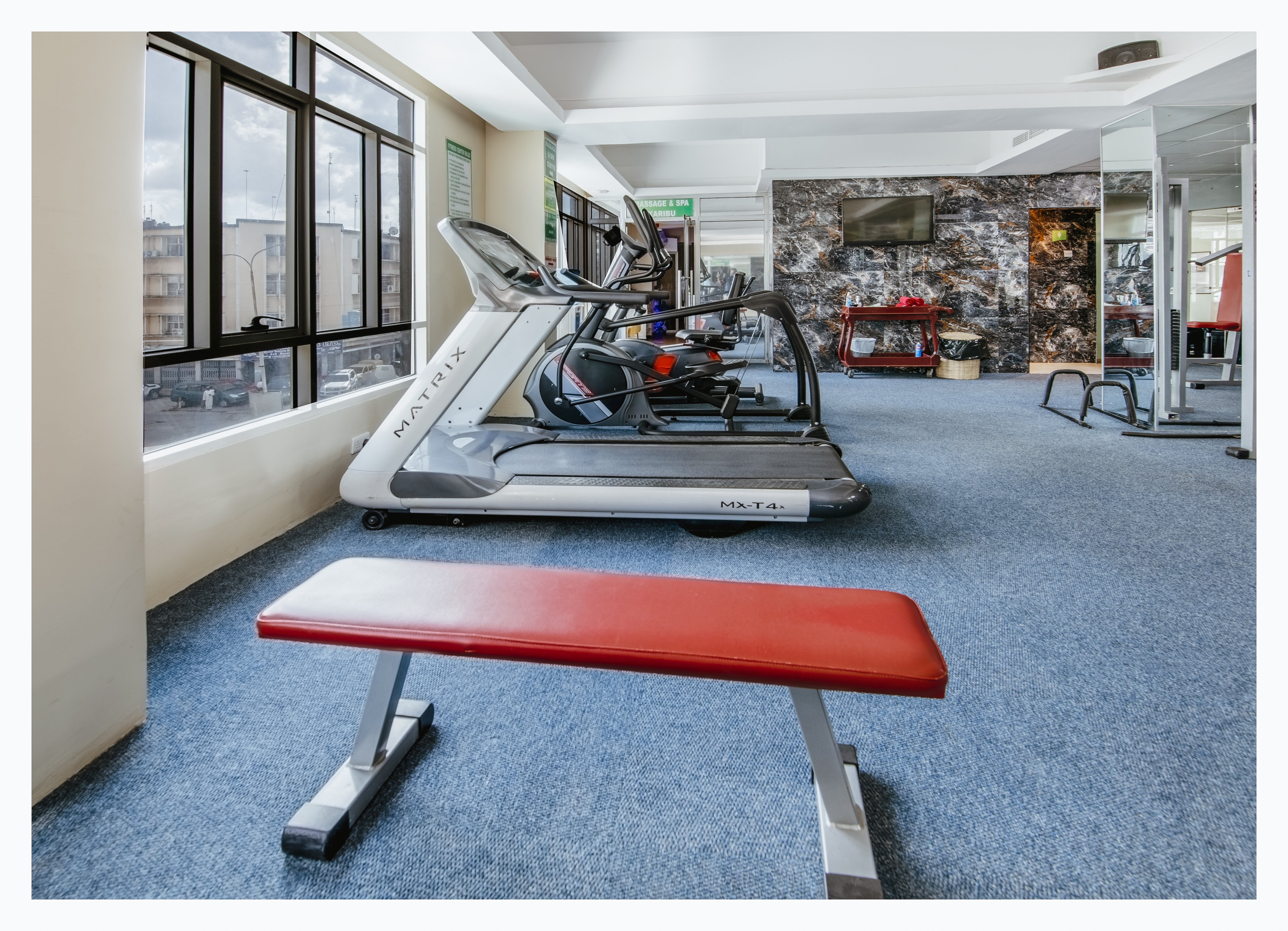 Holiday Inn Dar Es Salaam City Center 41/76