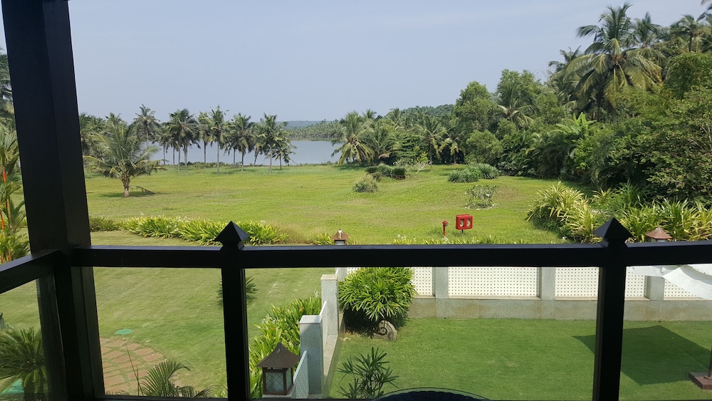 The Lalit Resort And Spa Bekal 33/68