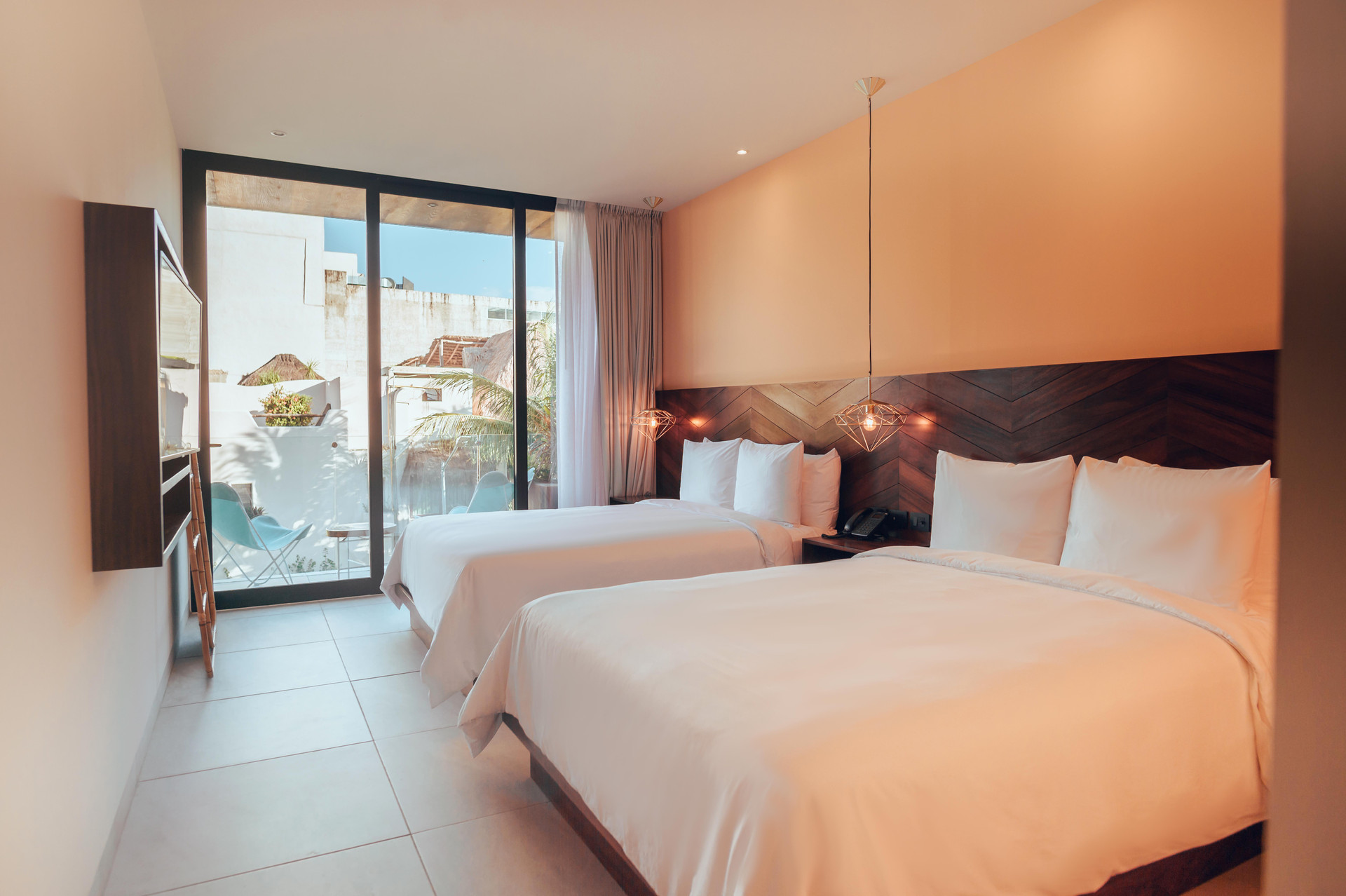 Superior, Double Bed, Street View، Calixta Hotel 2/9