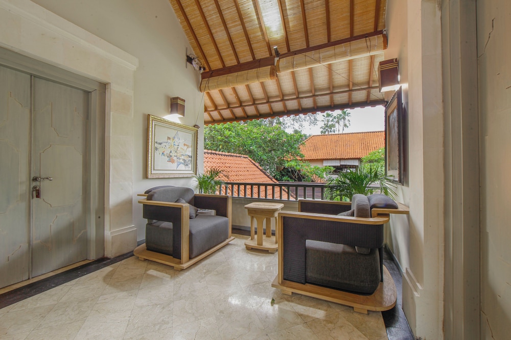 Lobby at THE DAMPATI VILLA, Denpasar