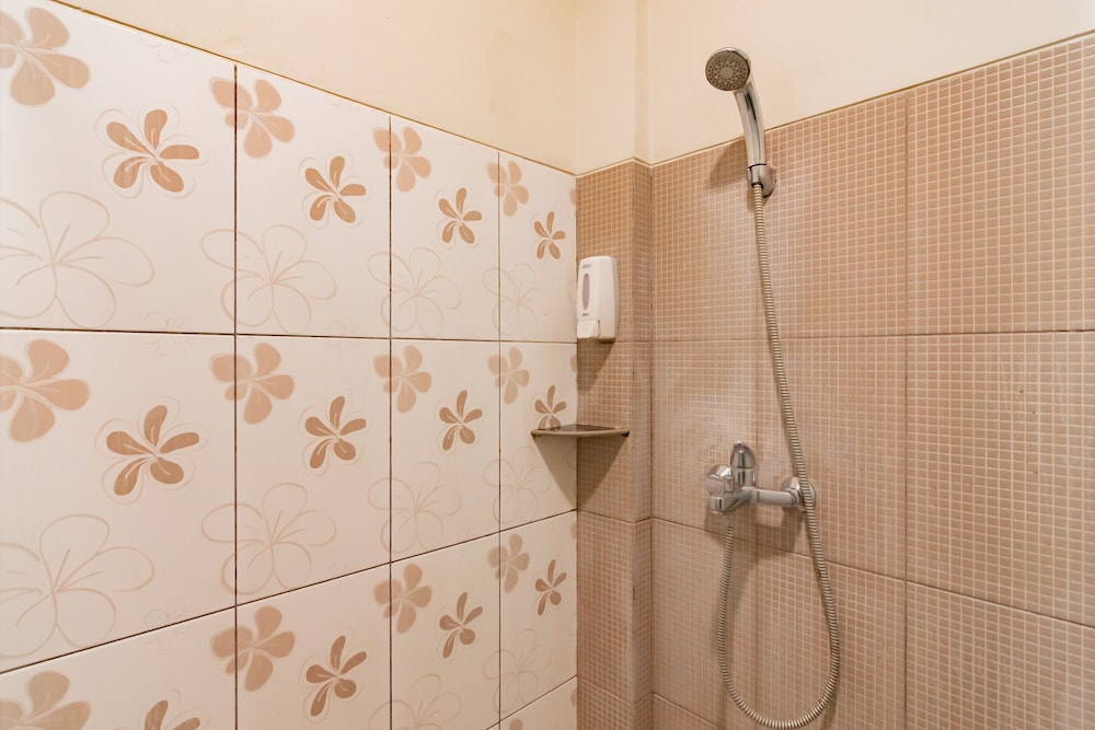 RedDoorz Premium Near Bandung Station 40/63