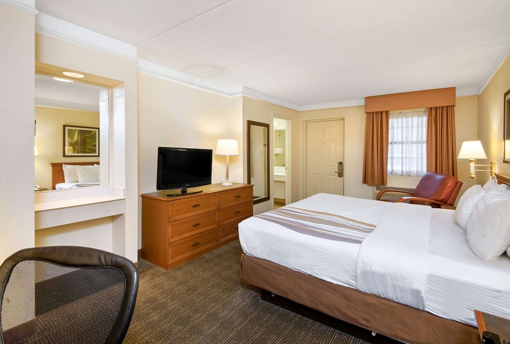 La Quinta Inn San Antonio Market Square 19/43
