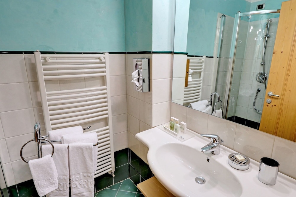 Leading Relax Hotel Maria 47/49