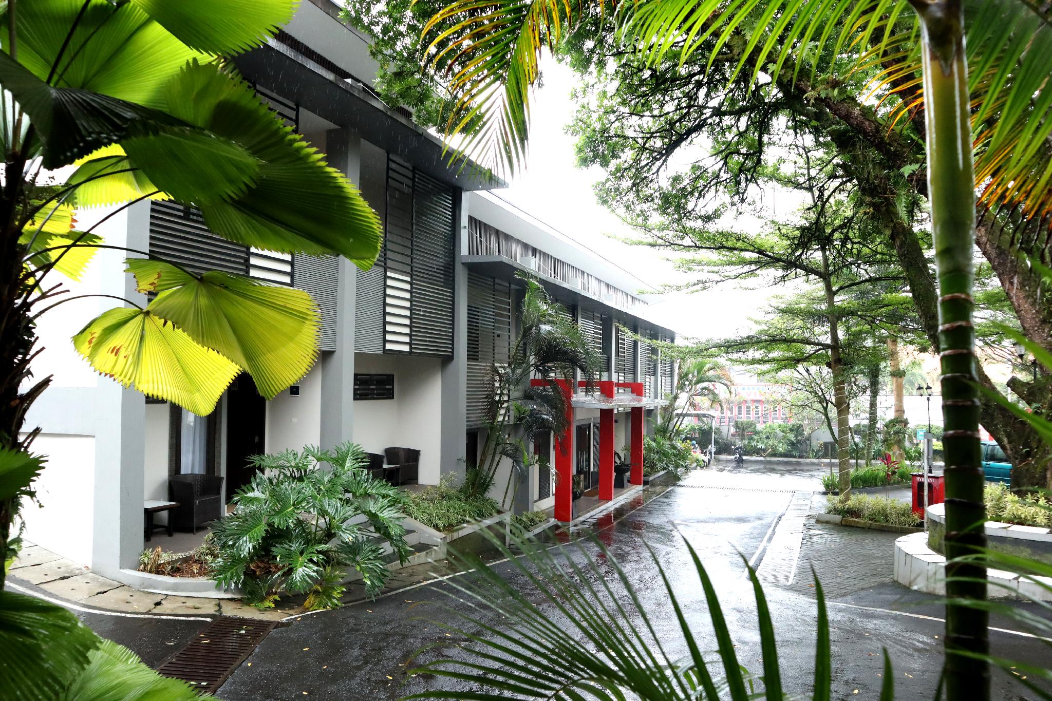 Grand Ussu Hotel And Convention 9/59