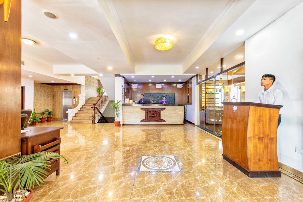 Lobby at Da Yatra Courtyard Hotel Resort, POKHARA