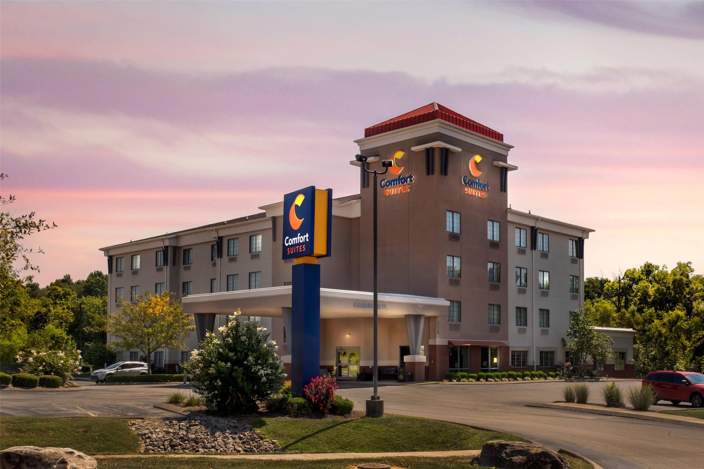 Comfort Suites Elizabethtown 4/19