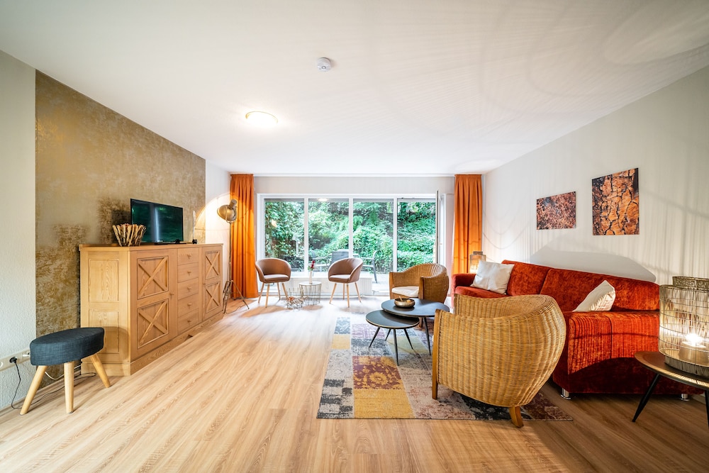 Waldhotel Tannenhauschen 18/50
