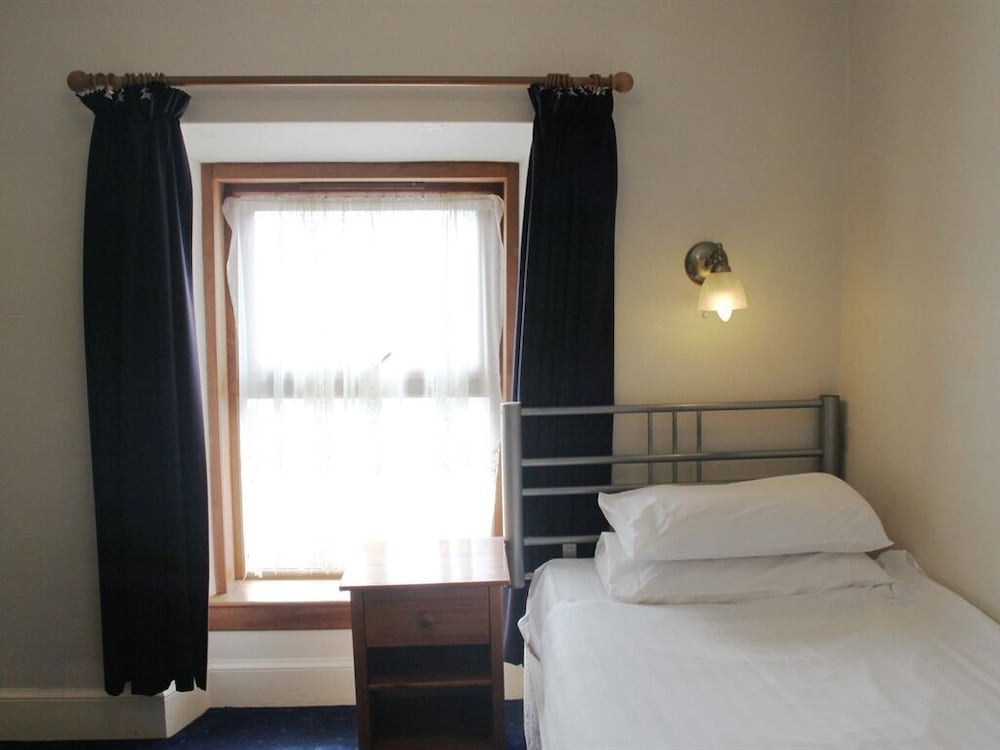 Sutherland Inn 7/26