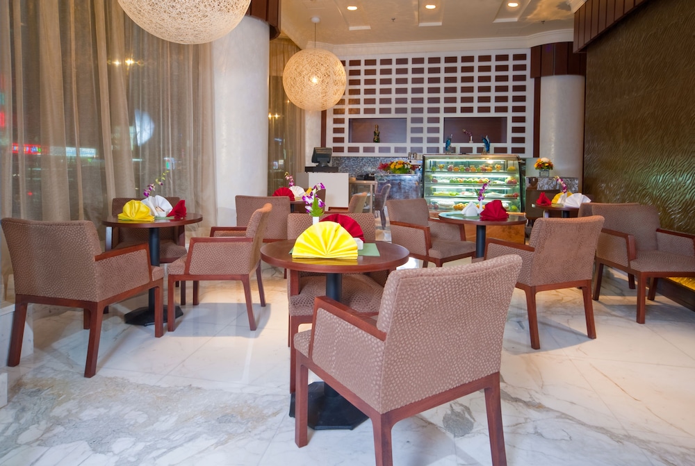 restaurant-cafeteria