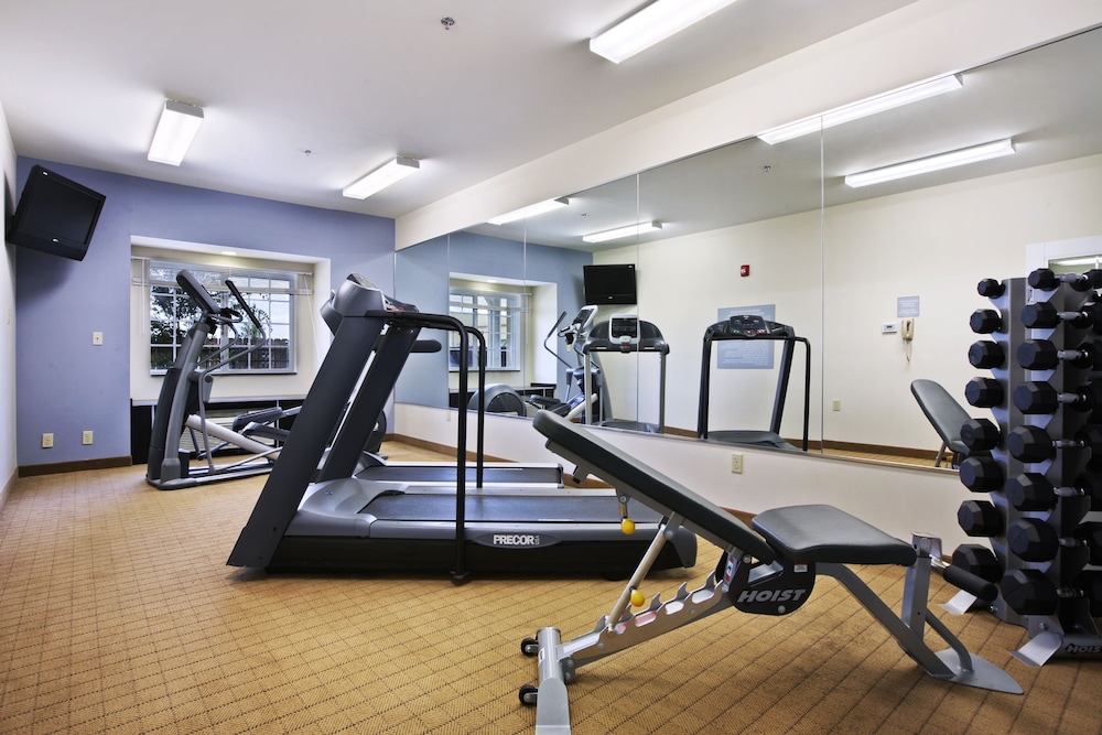 Microtel Inn And Suites Baton Rouge Airport 11/27