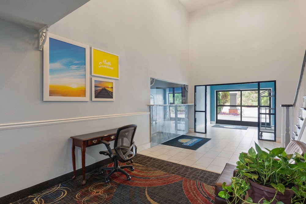 Days Inn by Wyndham Lincoln, AL 35/50