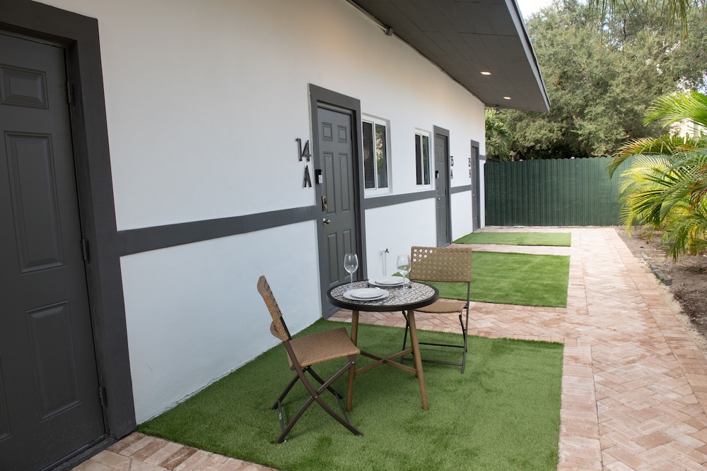 The Lauderdale Boutique Hotel 39/50