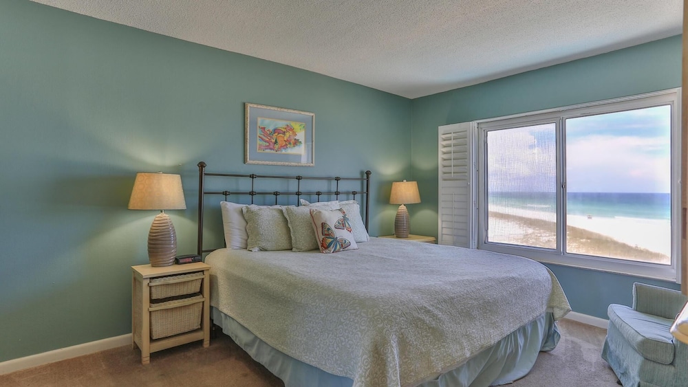 Destin on the Gulf By Holiday Isle 50/100