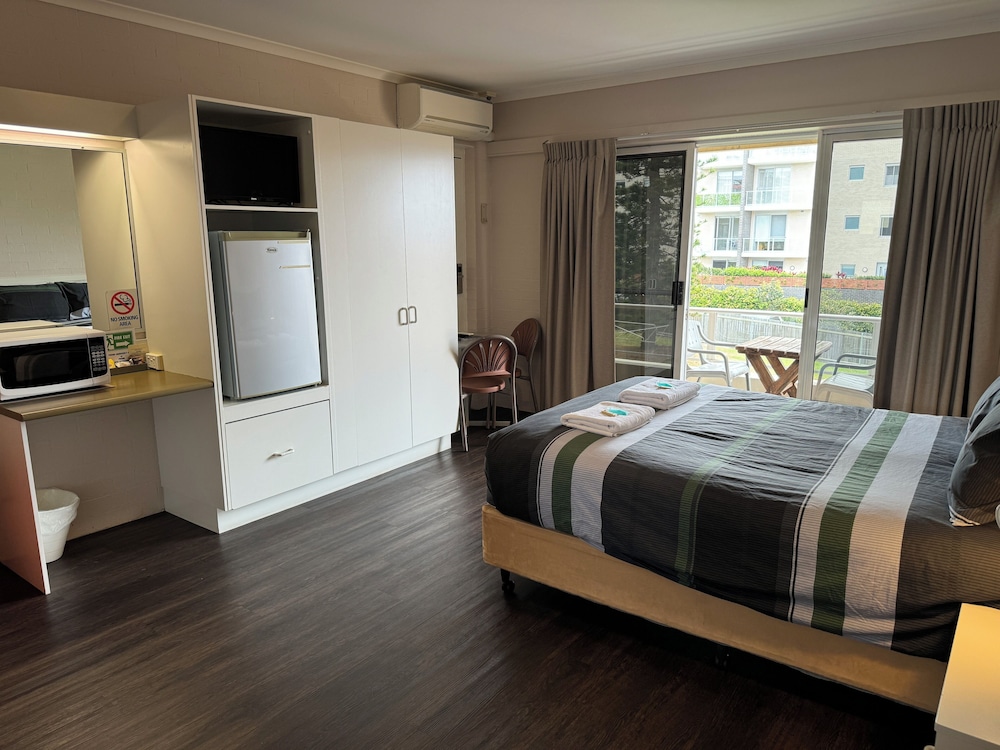 Ulladulla Harbour Motel 9/61