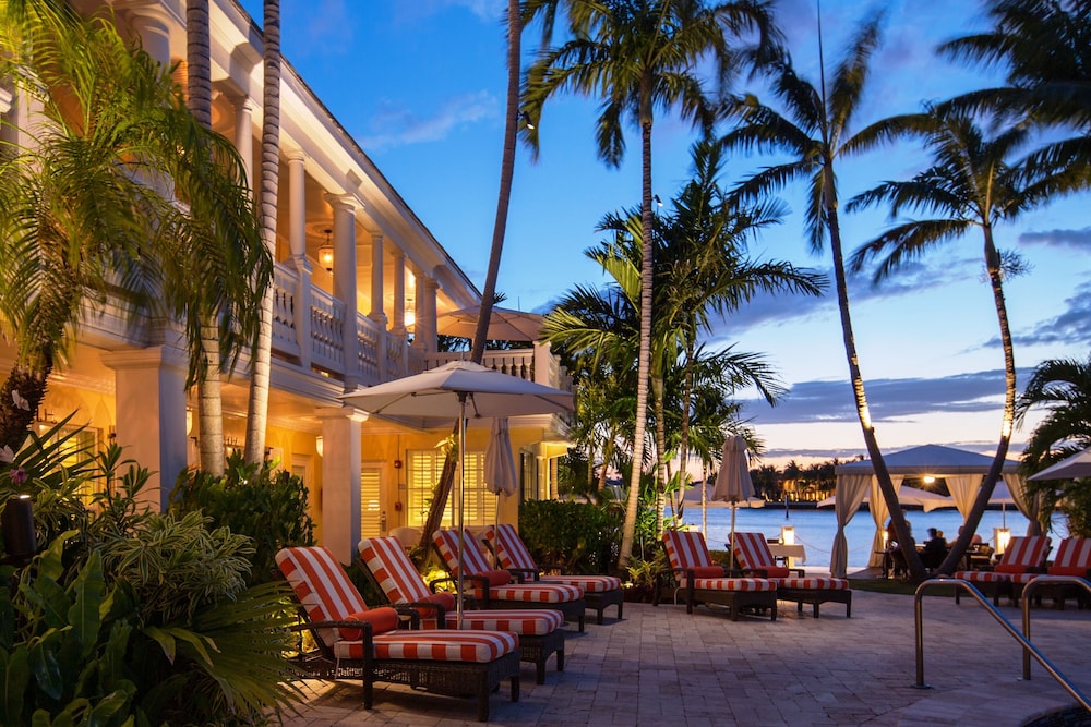 The Pillars Hotel 2/53