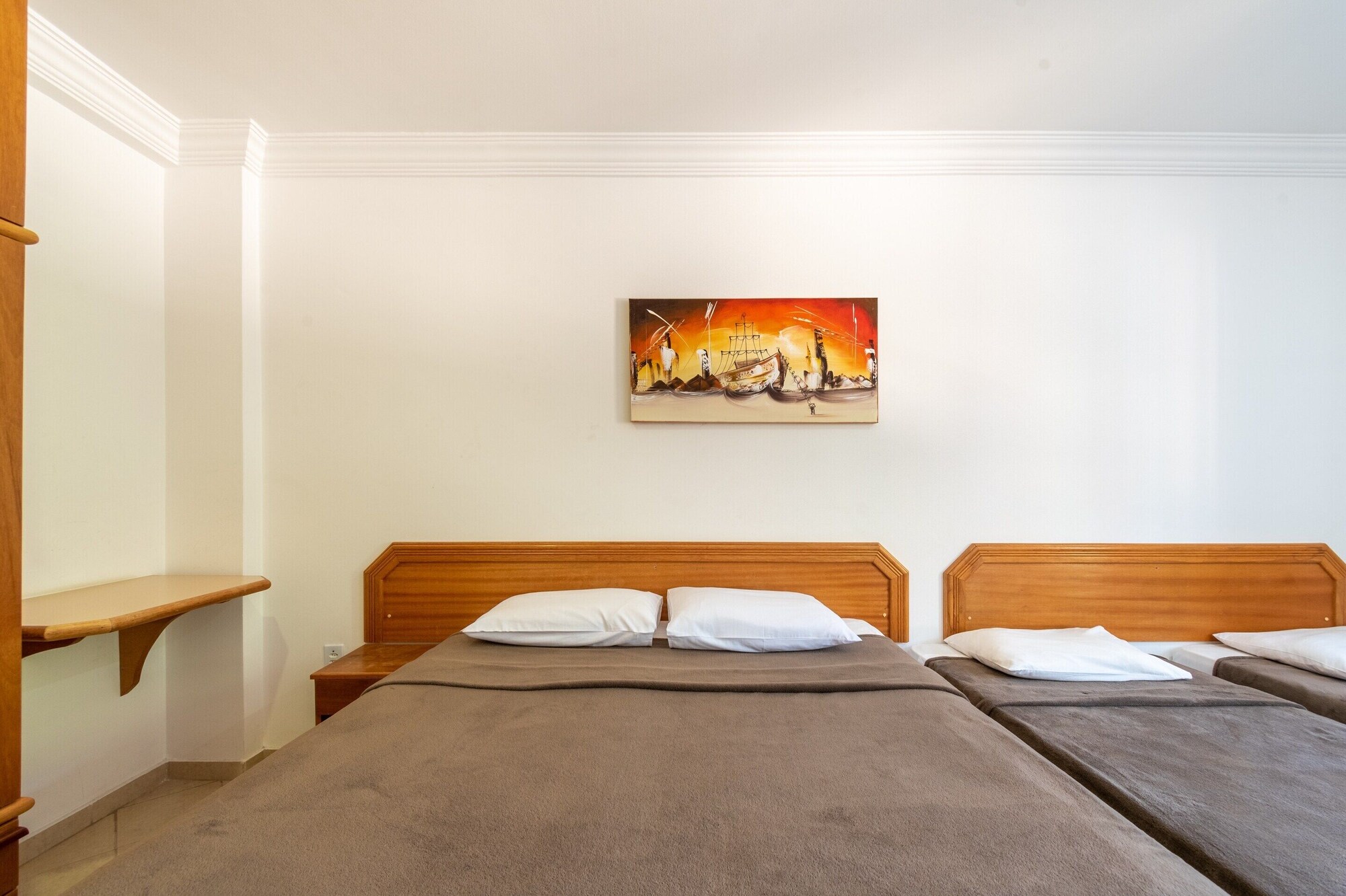1 Bedroom, Deluxe, Apartment, 1 Queen and 1 Single Bed