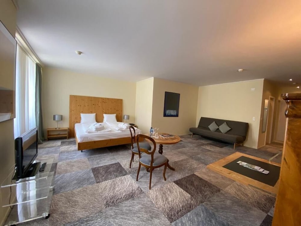 Thermal Hotels And Walliser Alpentherme Leukerbad 31/77