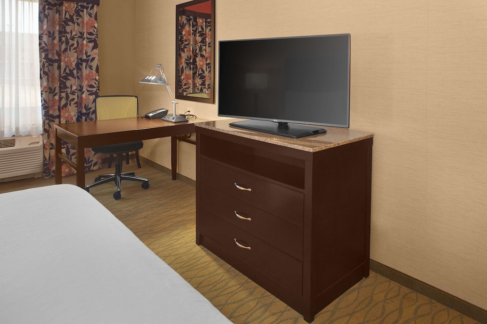 Hilton Garden Inn Akron 58/77
