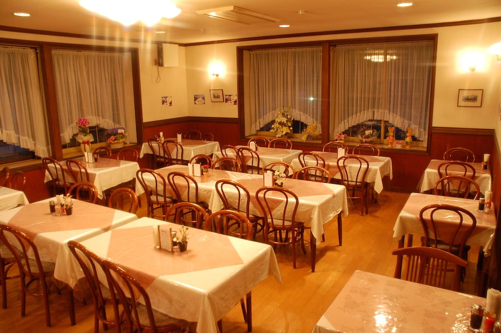 Hotel Mont Blanc Hakuba 42/49