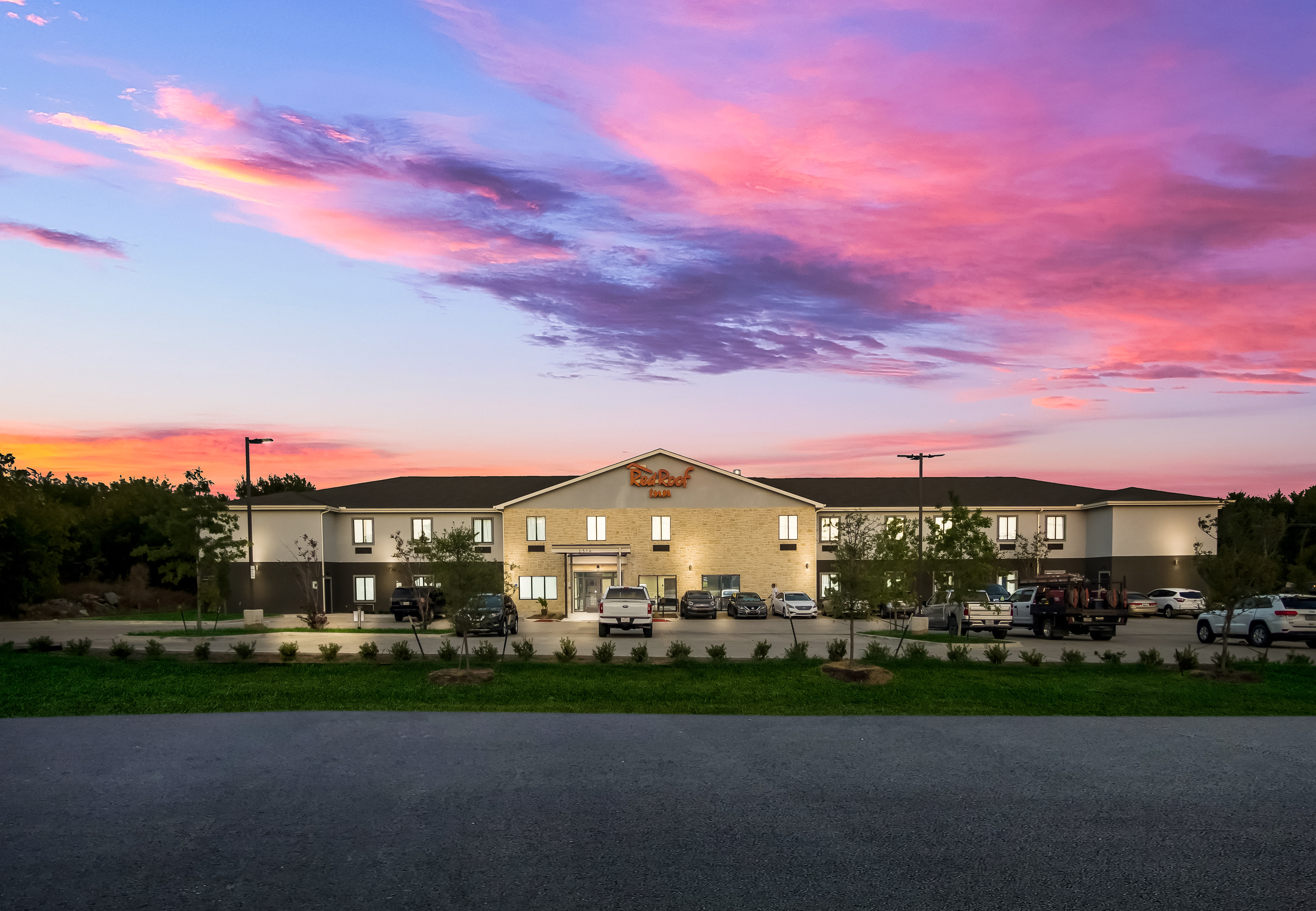 Red Roof Inn Lancaster, TX 3/15