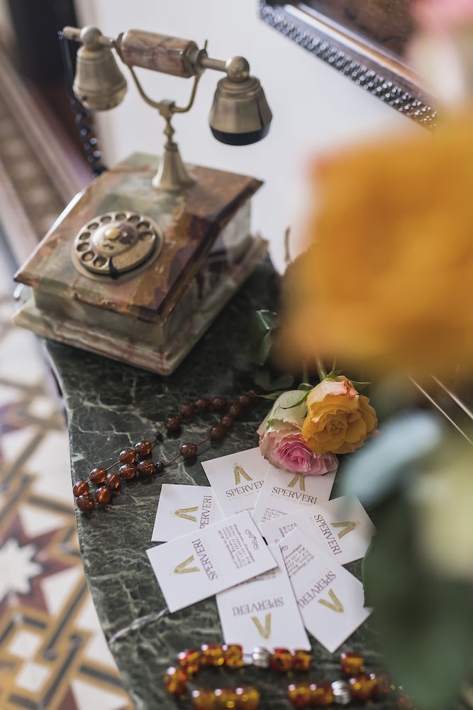 SPERVERI BOUTIQUE HOTEL 38/77