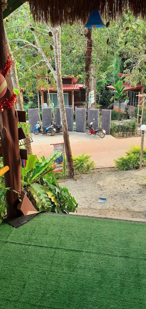 Lanta Maikeaw Bungalow 39/50