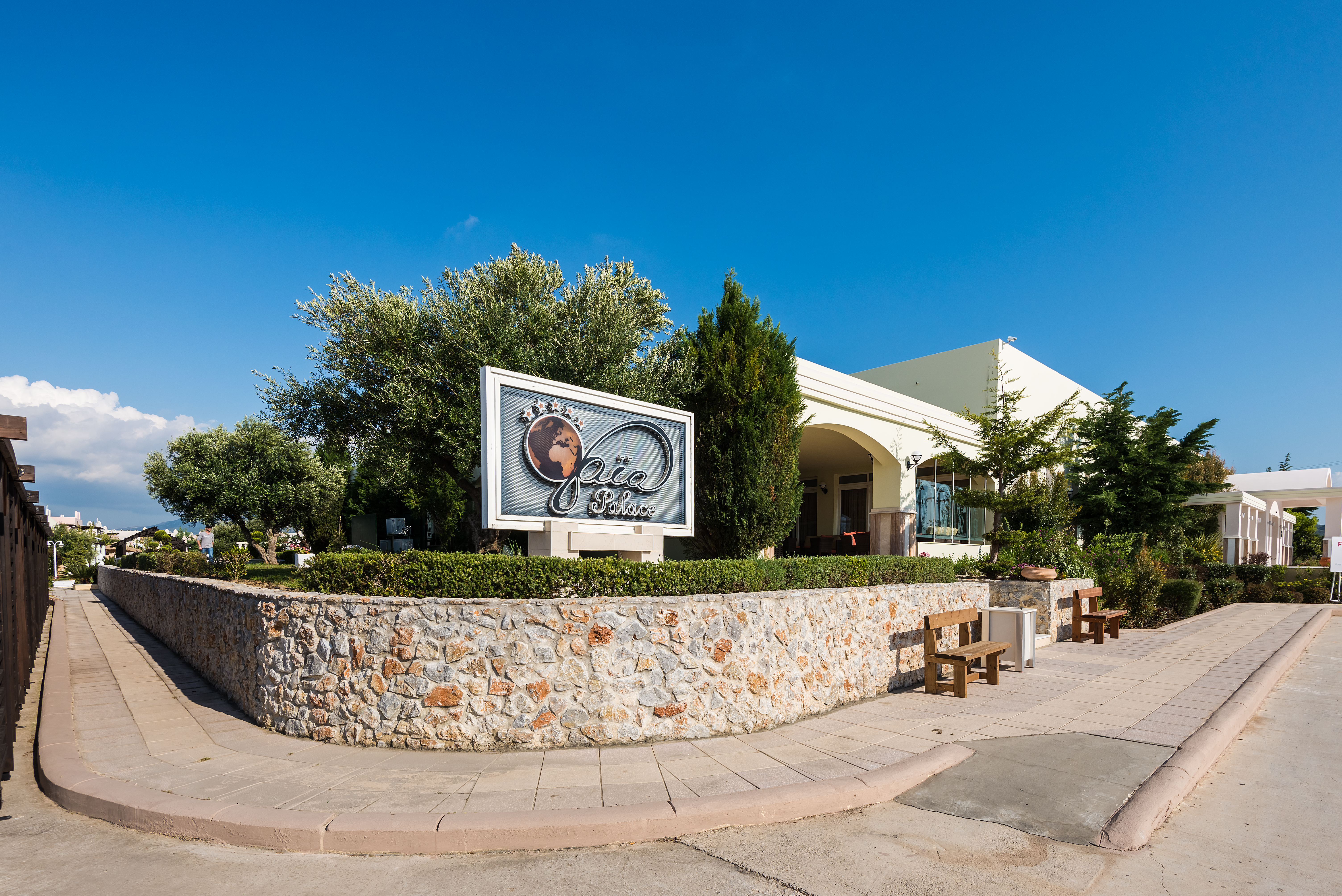 Gaia Palace Hotel 53/65