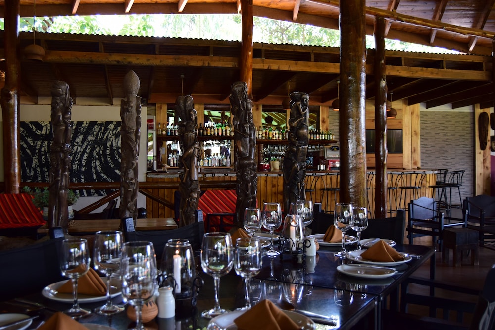 Ameg Lodge Kilimanjaro 24/36