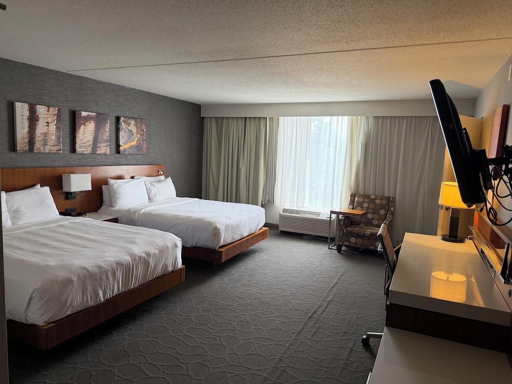 Standard, Multiple Beds